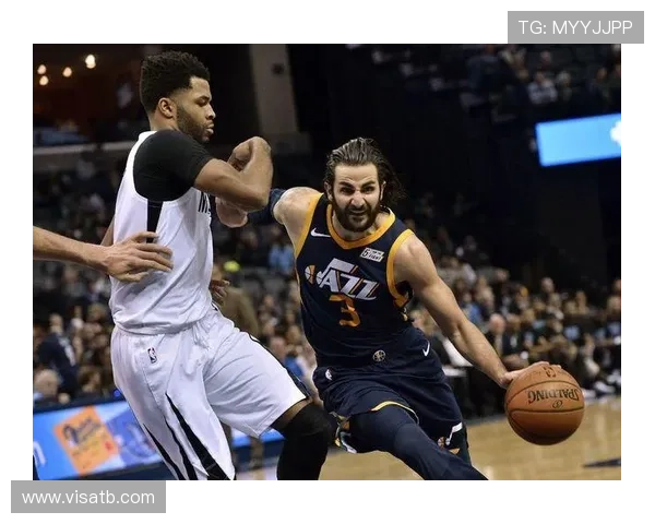 阿贾克斯陷入挣扎全场受压传球次数与成功率双双创赛季最低