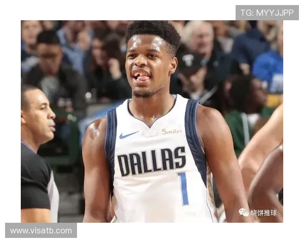 老鹰队与身高1米83后卫迪文史密斯签订新协议